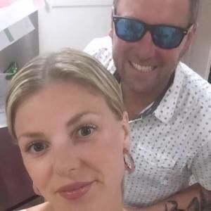 Meet your Posher, Lorie